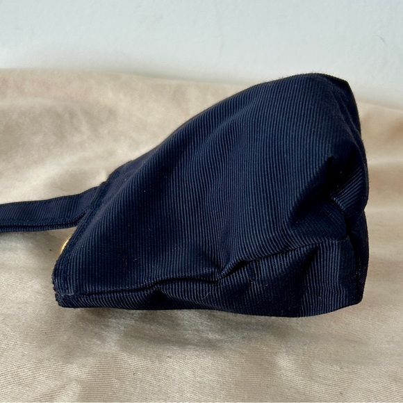 Vintagw Celine Circle Logo Pouch, a rare accessory from the 1990s. - Picture 5 of 7